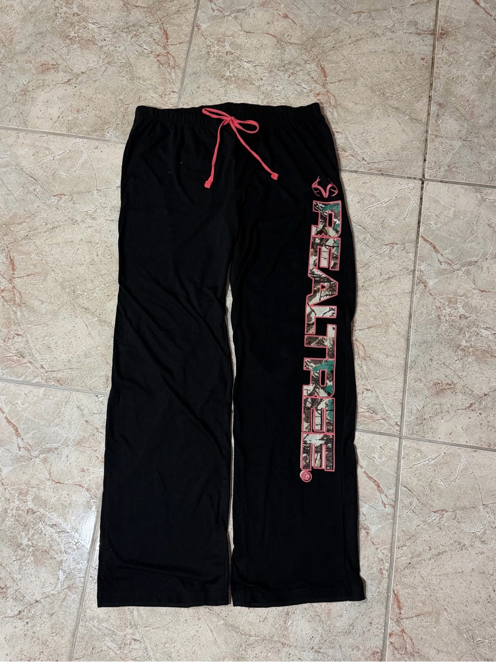 Realtree Black Pink Camo Lounge Pants
